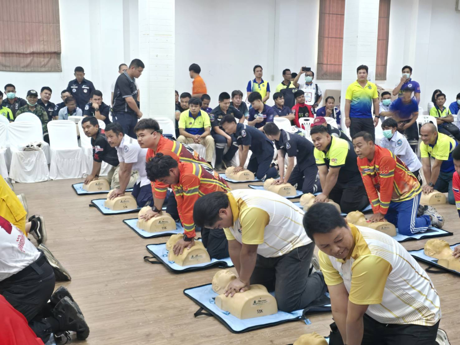 ฝึกอบรมหลักสูตรการกู้ชีพและช่วยชีวิตทางน้ำ ตามโครงการพัฒนาศักยภาพระบบบริการการแพทย์ฉุกเฉินจังหวัดอุบลราชธานี